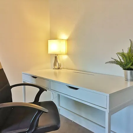 Chez Charlie - Centre - 2 Pieces